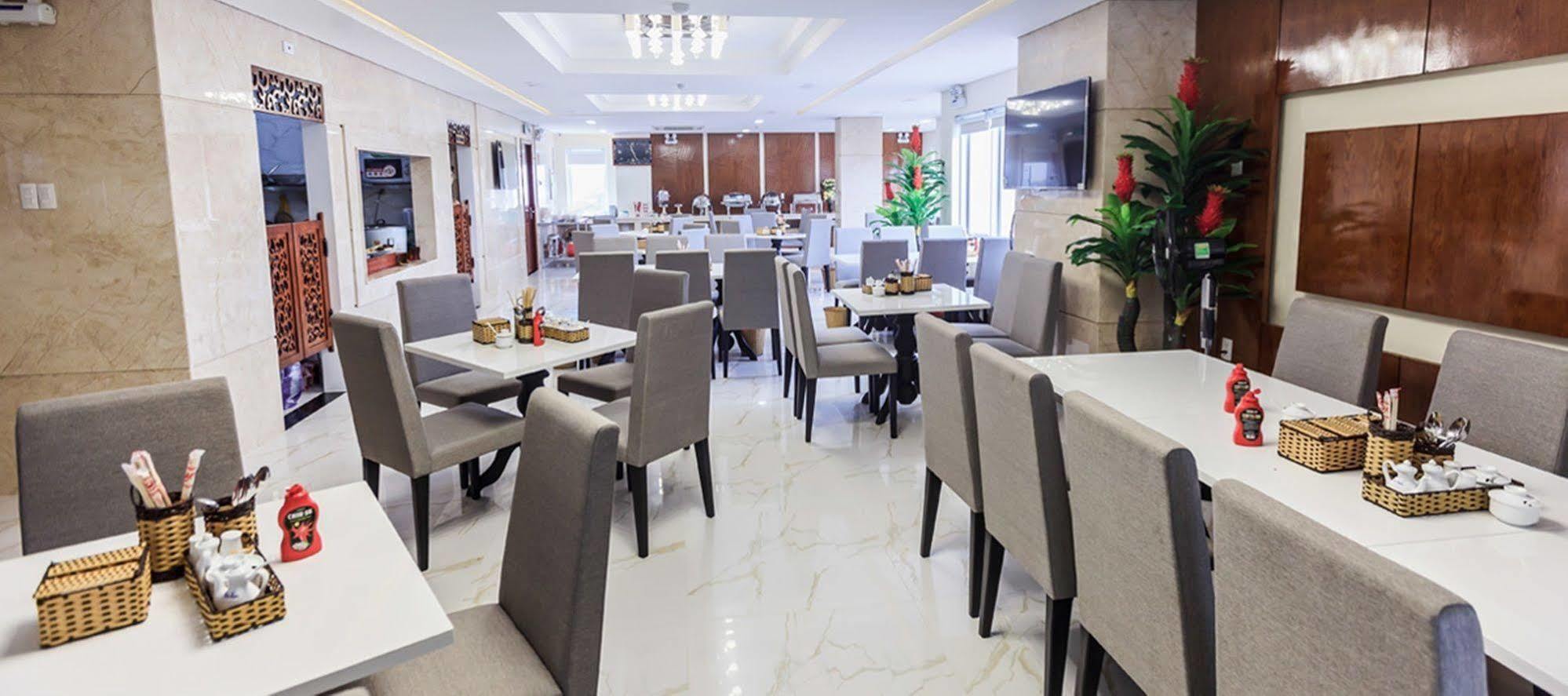 My Hanh Hotel Da Nang Buitenkant foto